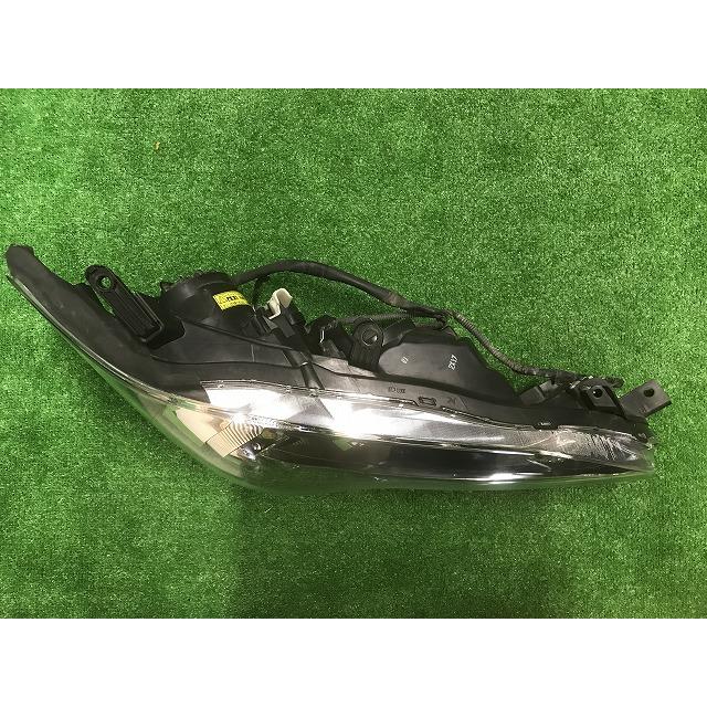 トヨタ（TOYOTA） ZGE20W ウィッシュ 純正 HIDヘッドランプ ヘッド