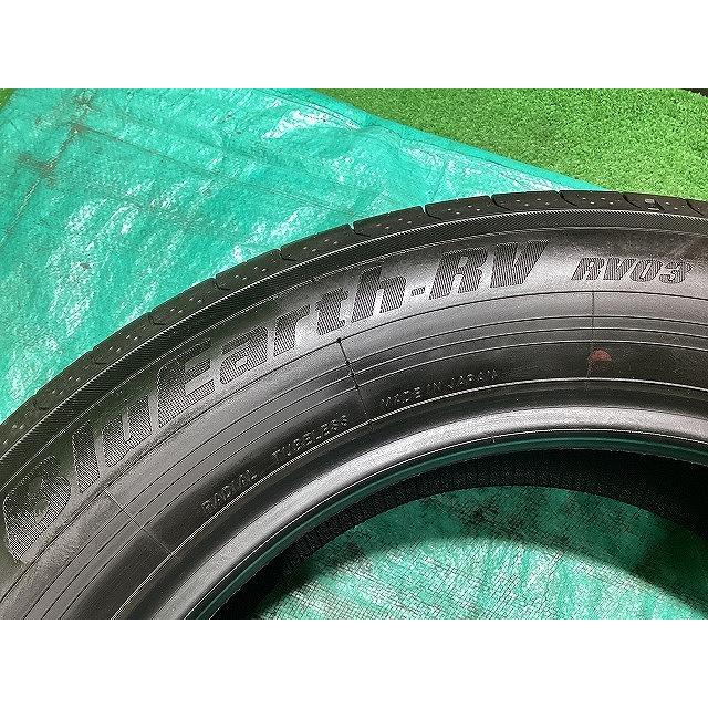 ヨコハマタイヤ（YOKOHAMA TIRE） YOKOHAMA ヨコハマ RV03 215/60R17