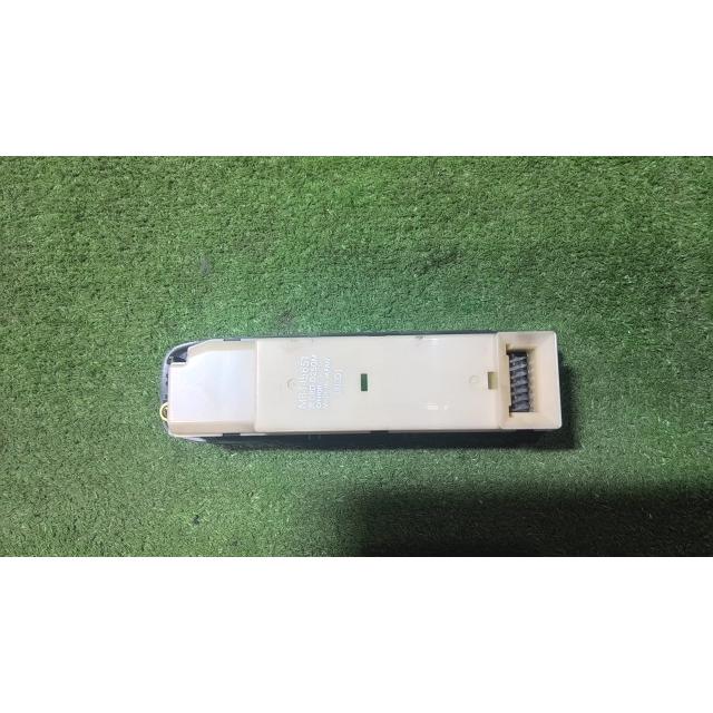 パジェロ KH-V78W パワーウインドウスイッチ # A69A21 : Itami Web