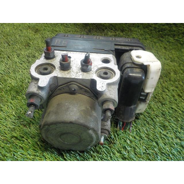 ジムニー JB23W ABSアクチュエーターAssy ジムニー ABA-JB23W ABSアクチュエーター # ZJ3 56100-57M0 133800