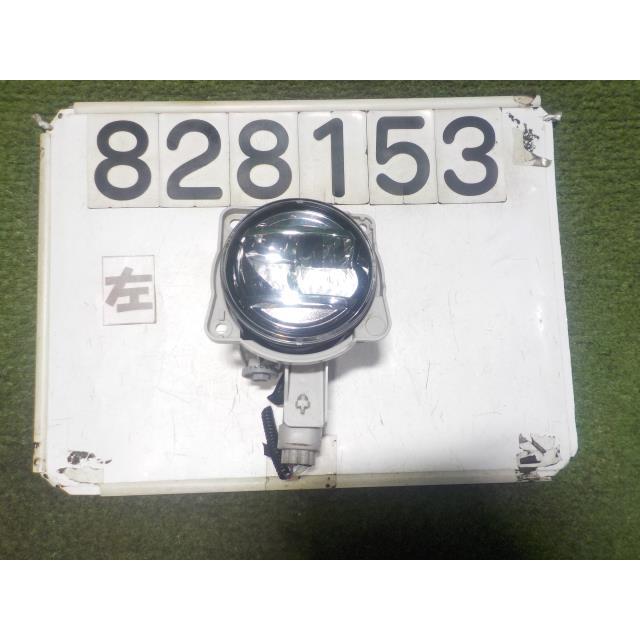 ダイハツ　ムーヴ　左フォグランプ ASSY 81221-B1020 フォグランプ ダイハツ ムーヴ 左フォグランプ ASSY 81221-B1020 フォグランプ