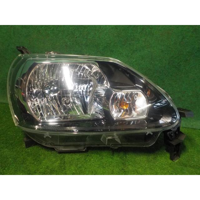 ポルテ DBA-NCP145 右 ヘッドライト ヘッドランプ # 070 コイト 52-258