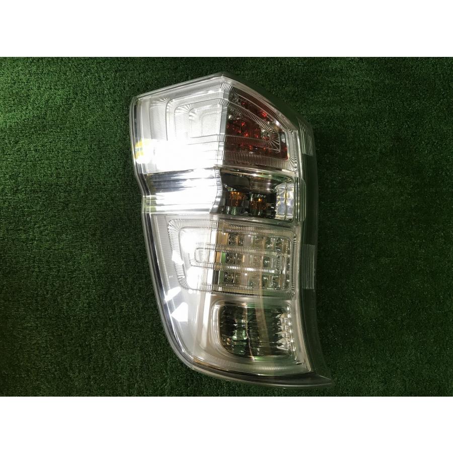 RK6 ステップワゴンスパーダ 純正テールランプ左 STANLEY P8896 RK6 ステップワゴンスパーダ 純正テールランプ左 STANLEY P8896