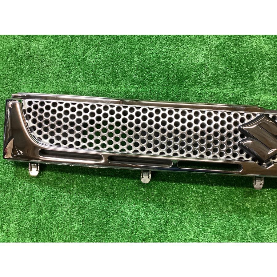 SUZUKI スズキ　エブリィ　ワゴン　フロントグリル　71717-68HC DA64W エブリィ フロントメッキグリル 71717-68HC a-3678 2F-24 SD