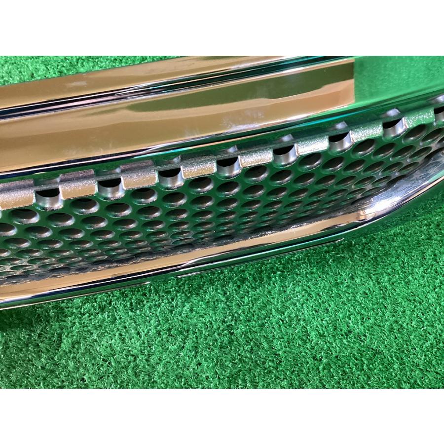 SUZUKI スズキ　エブリィ　ワゴン　フロントグリル　71717-68HC DA64W エブリィ フロントメッキグリル 71717-68HC a-3678 2F-24 SD