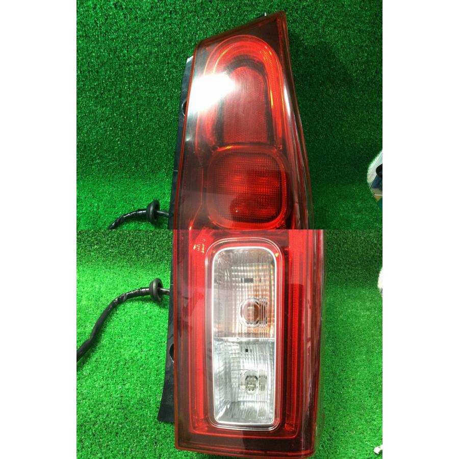 LA660S タント 純正テールランプ右 KOITO220-69074 a-3872 YS18 LA660S タント 純正テールランプ右 KOITO220-69074 a-3872 YS18
