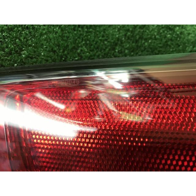 フォレスター SH5 左テールランプ テールライト 220-20046 a-821 YS6
