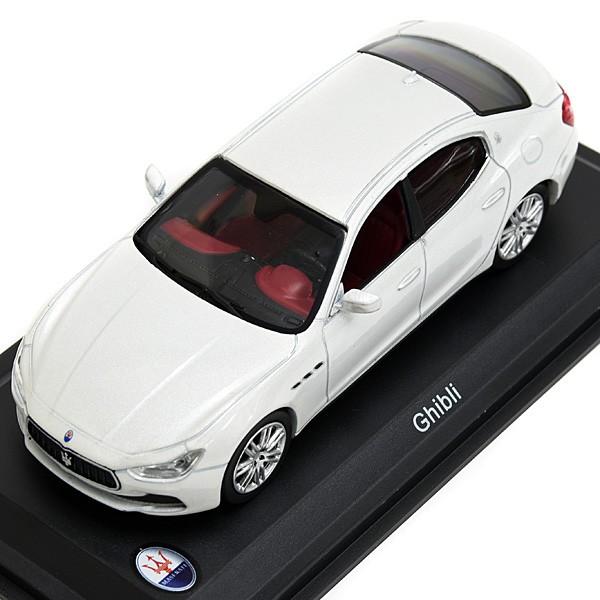Maserati Ghibli ホワイト 1/43 ミニカー Maserati Ghibli ホワイト 1/43 ミニカー Maserati Ghibli ホワイト 1