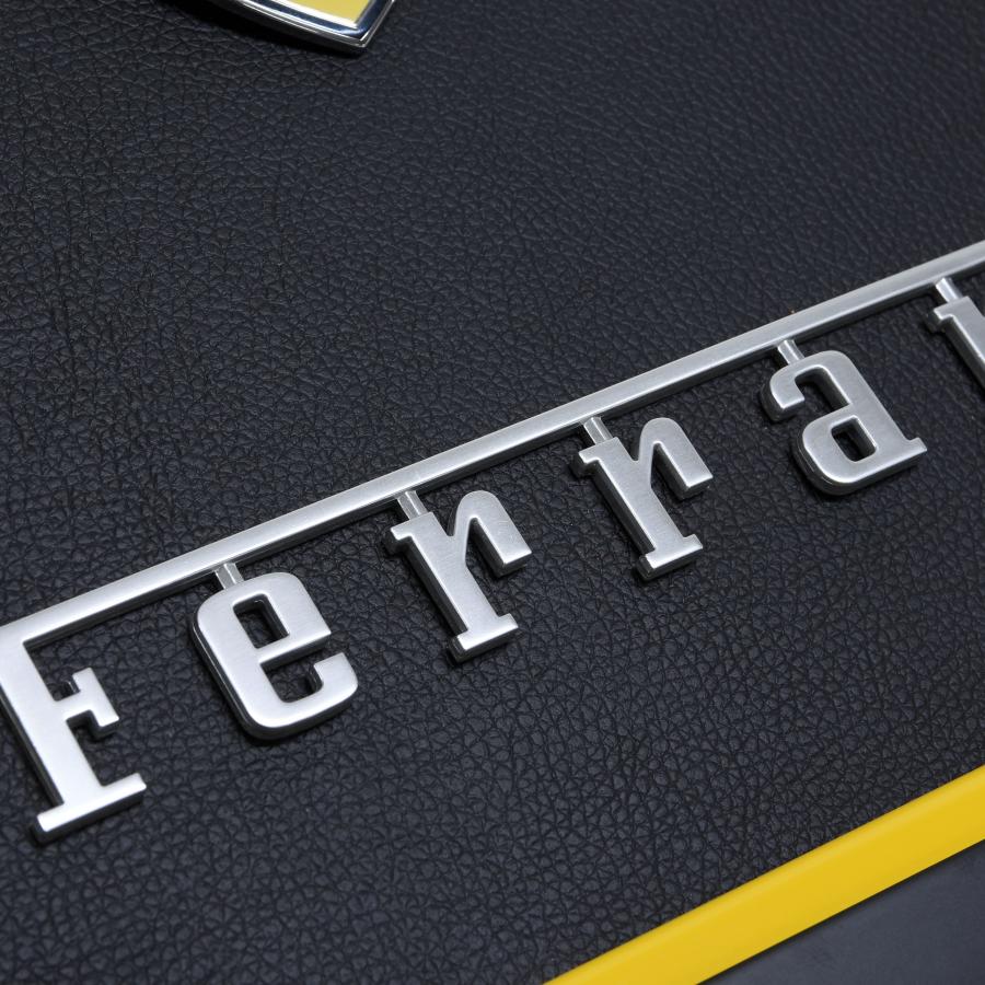 Ferrari（フェラーリ） SF七宝エンブレム&ロゴ額装オブジェ 20242