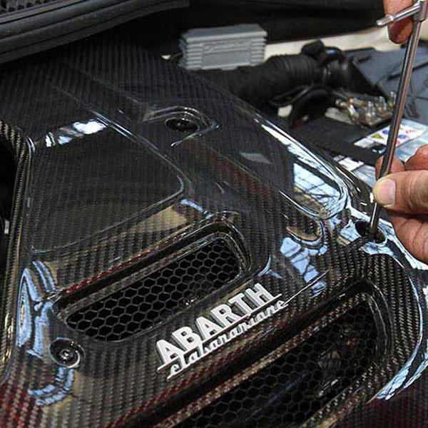 アバルト（ABARTH） アバルト純正 695 Bipost用エンジンカバー用ロゴ