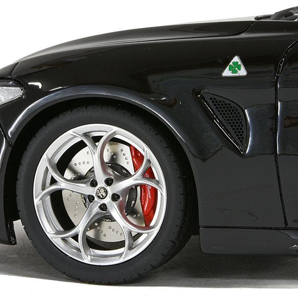 アルファロメオ（ALFA ROMEO） 1/18 Giuliaミニチュアモデル(ブラック