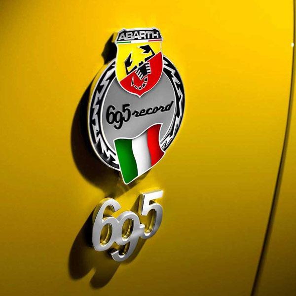 アバルト（ABARTH） アバルト純正695 Biposto Recordサイドエンブレム