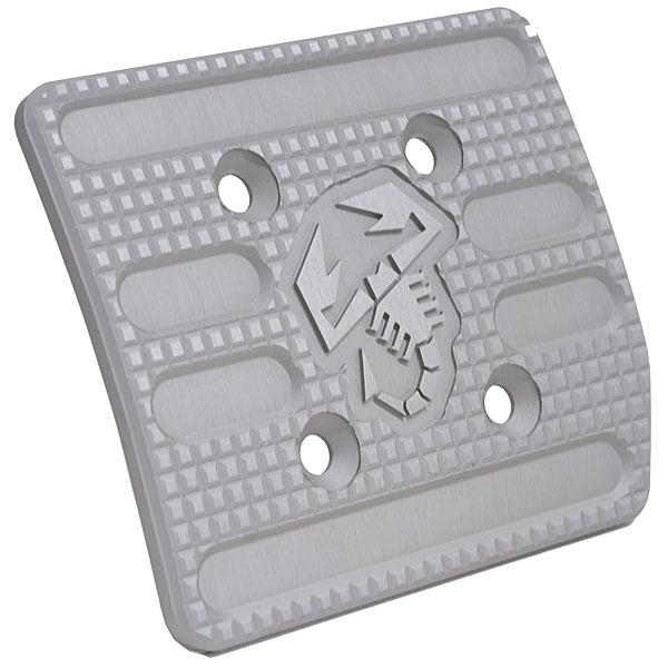 たっくん アバルト ATペダル５個 純正 新品 たっくん様専用 アバルト AT MT ペダルセット 純正 新品 - メルカリ