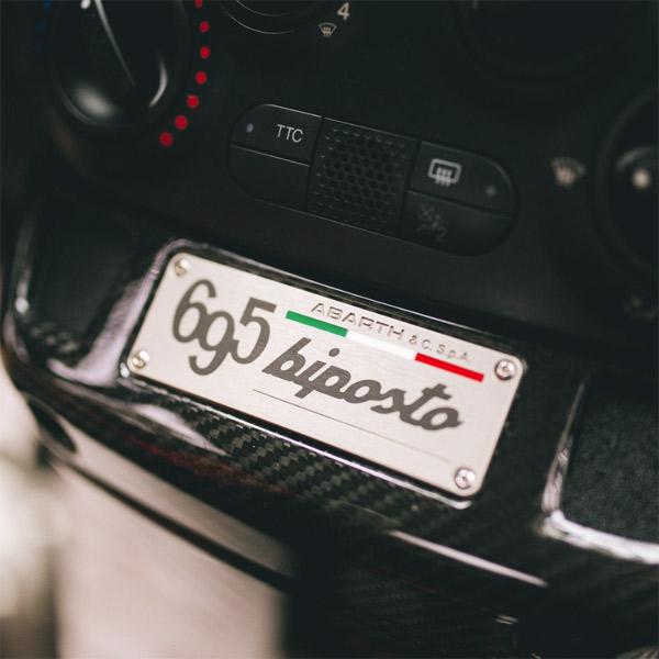 アバルト（ABARTH） アバルト純正695 Bipostoインテリアプレート 25192