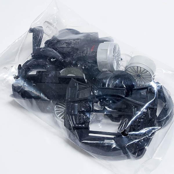 【絶版品】ブラーゴ　アルファロメオ　プラモデル　メタルボディ　キットコレクション アルファロメオ（ALFA ROMEO） 1/24 アルファロメオGIULIA Poliziaダイ