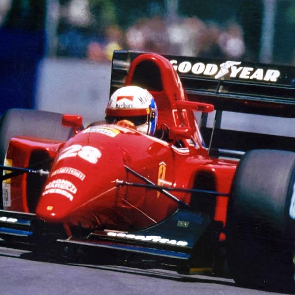 Ferrari（フェラーリ） スクーデリアフェラーリ Nicola Lariniサイン