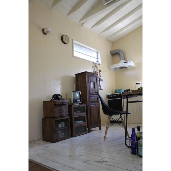 フラップチェスト CCR-107 トレノ 木製 天然木 レトロ おしゃれ 北欧 チェスト シンプル 食器棚 ガラス付扉 ナチュラル 収納 収納家具 ヴィンテージ | 東谷 | 08