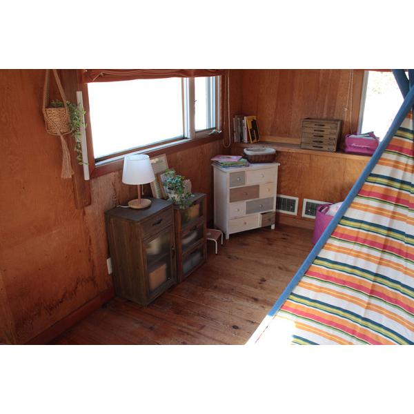 ガラスキャビネット CCR-108 トレノ 木製 天然木 レトロ おしゃれ 北欧 チェスト キャビネット シンプル 食器棚 ガラス扉付 ナチュラル 収納 ヴィンテージ | 東谷 | 07