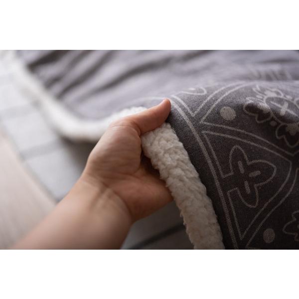 コタツ布団 正方形 薄掛け KK-237 こたつ掛け布団 おしゃれ 温かい 毛布 ボア 北欧 シンプル インテリア 幾何学柄 バンダナ柄 | 東谷 | 17