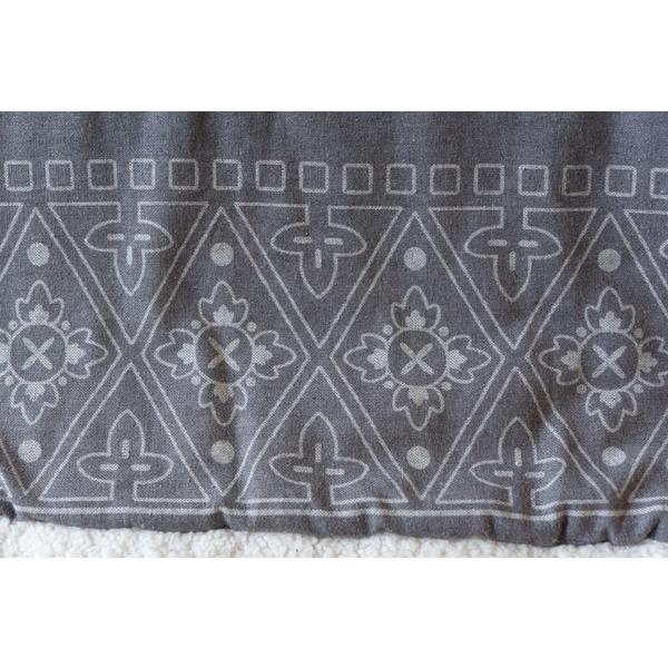 コタツ布団 正方形 薄掛け KK-237 こたつ掛け布団 おしゃれ 温かい 毛布 ボア 北欧 シンプル インテリア 幾何学柄 バンダナ柄 | 東谷 | 20