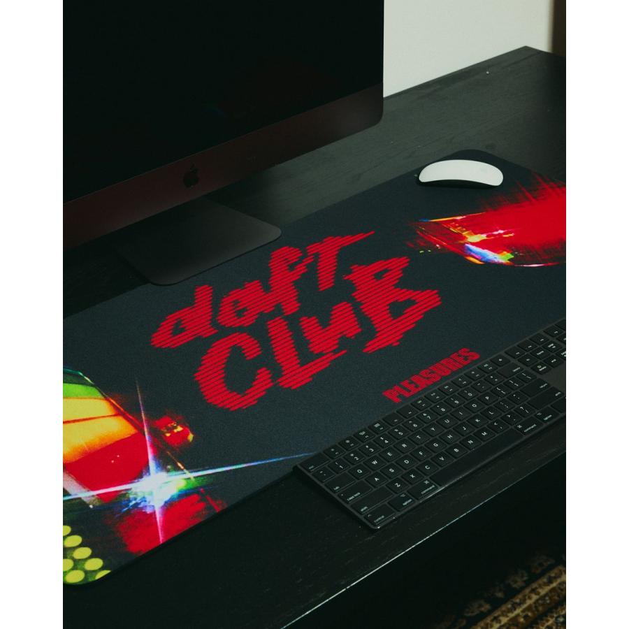 【PLEASURES/プレジャーズ×DAFT PUNK/ダフト・パンク】DAFT CLUB GAMING PAD マウスパッド / BLACKの画像