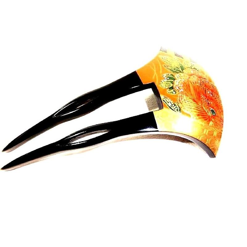 【新品 未使用 日本製】 【創業144年べっ甲の菊池】本べっ甲かんざし蒔絵(薫作）ー６６ 本べっ甲 かんざし 鼈甲 かんざし 【VQL1786056813】(63250円)