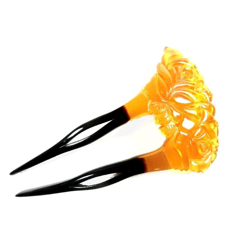 【新品訳あり】 【創業１４５年べっ甲の菊池】本べっ甲 白甲かんざし（薔薇）（喜山作）２６６本べっ甲 かんざし 鼈甲 かんざし 【結婚式・留袖・訪問着・入学式 】 【SK2059399230】(72930円)