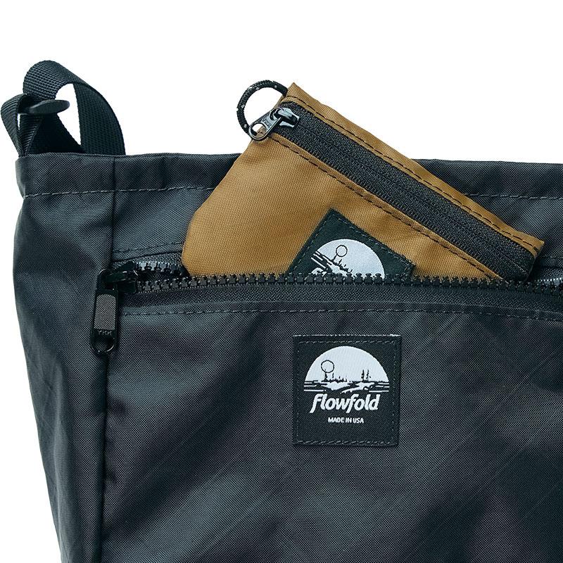 フローフォールド/Flowfold Odyssey Crossbody 3L オデッセイクロスボディ 3Lの画像