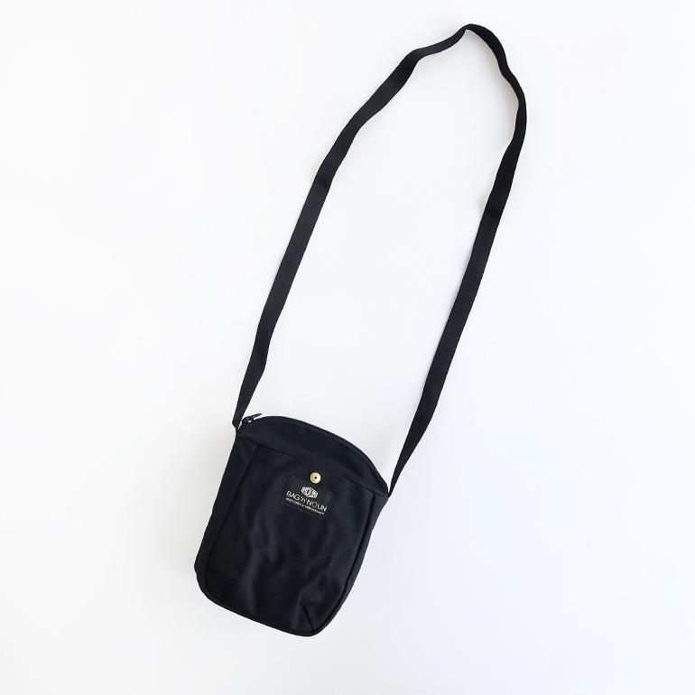 新品未使用　日本製　バッグンナウンPOCHETTE "MINI / BLACK9" 70020967 POCHETTE 