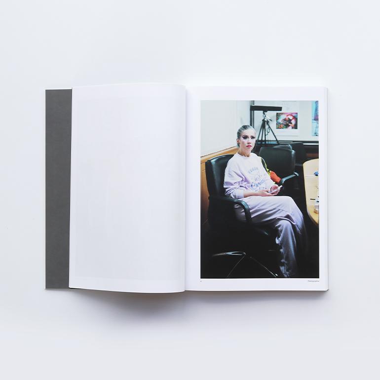 PORTRAIT OF J by Takashi Homma [SIGNED]の画像