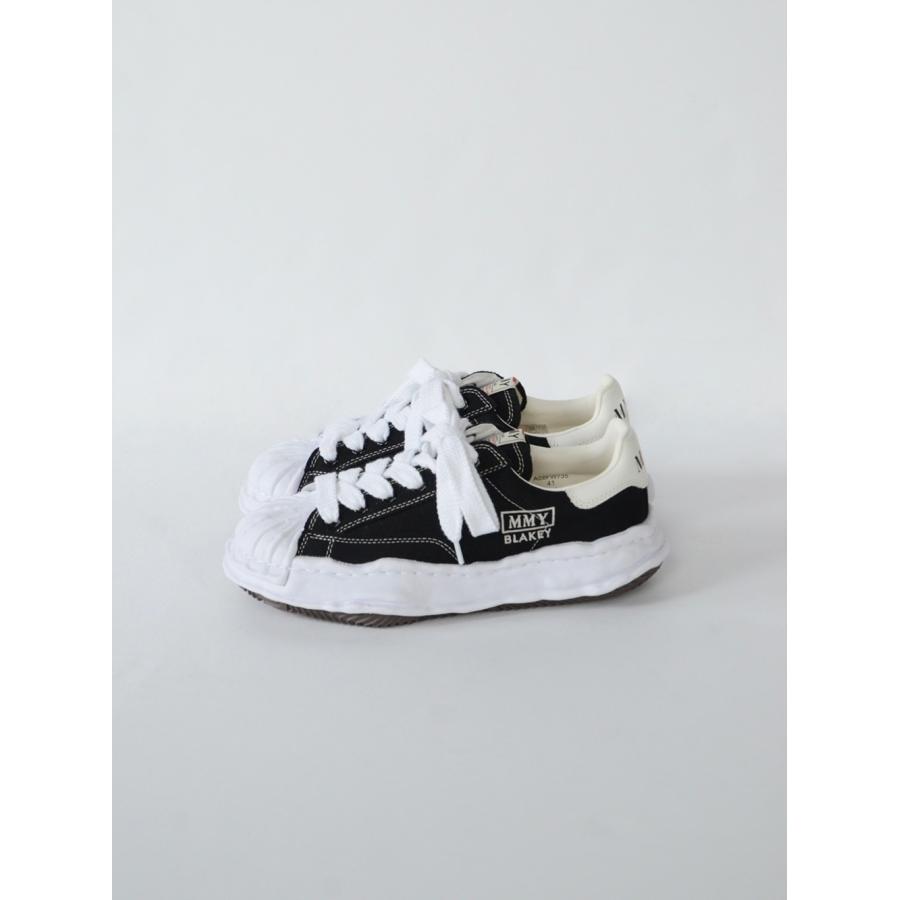 "BLAKEY" OG Sole Canvas Low-top Sneaker (BLACK)の画像