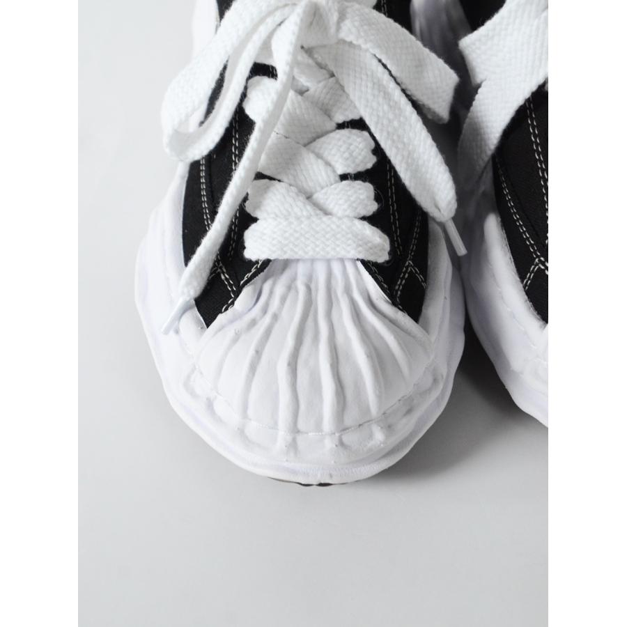 "BLAKEY" OG Sole Canvas Low-top Sneaker (BLACK)の画像