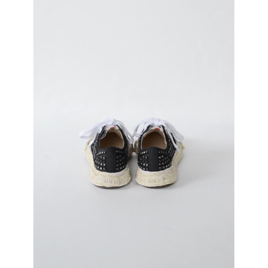 "PETERSON23" OG Sole Studded Canvas Low-top Sneaker (BLACK)の画像