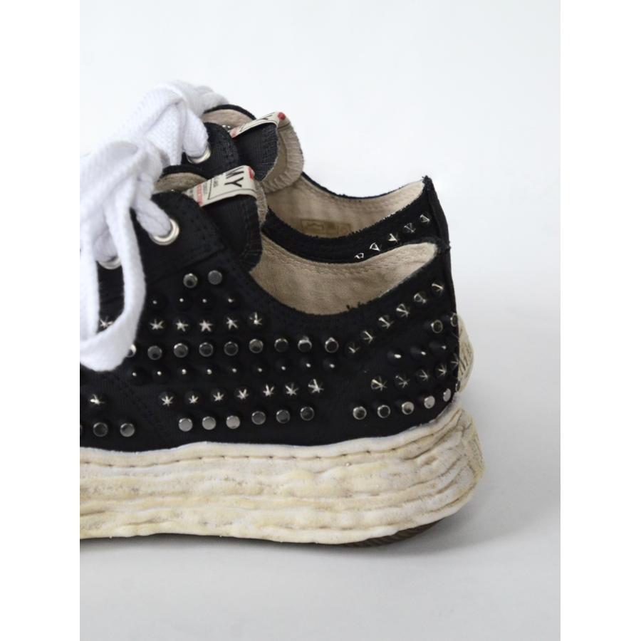 "PETERSON23" OG Sole Studded Canvas Low-top Sneaker (BLACK)の画像