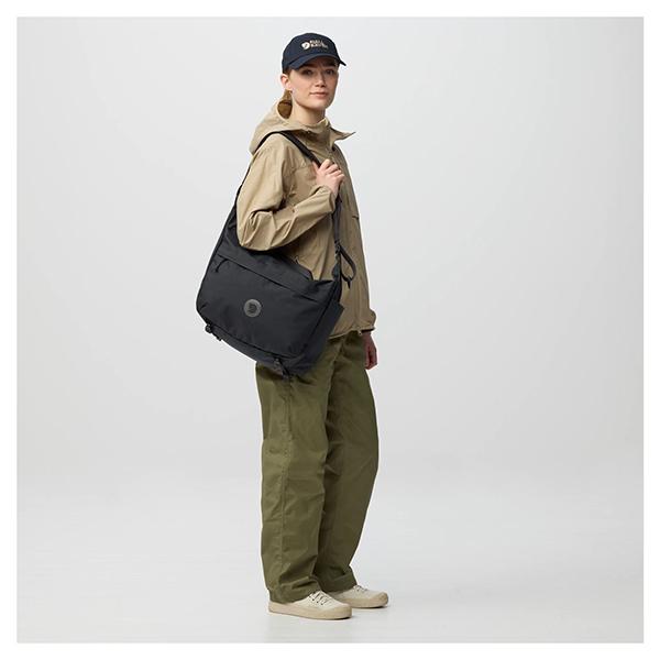 Farden Crossbodyの画像