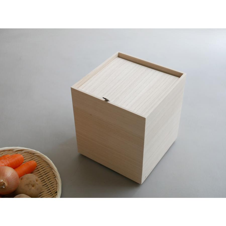 ネット限定 増田桐箱店 野菜保存箱 キャスター無し L 受注生産品 Supplystudies Com
