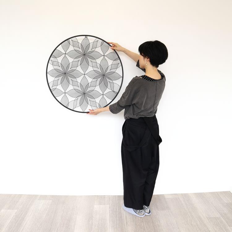 インテリア壁飾り 丸モダン 幅74cm×高さ74cm｜おしゃれなインテリアの輸入雑貨イエ【公式通販】の画像