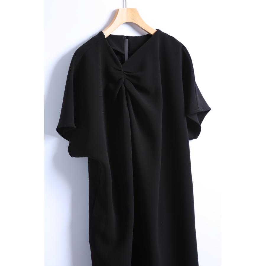 BLACK　FORMAL ソフトダブルジョーゼット　タックギャザーワンピースの画像