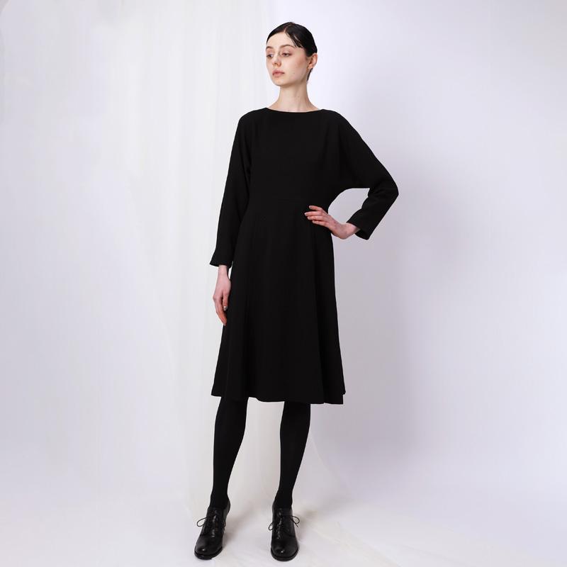 BLACK FORMAL（ブラックフォーマル　喪服）ボートネックフレアワンピースの画像