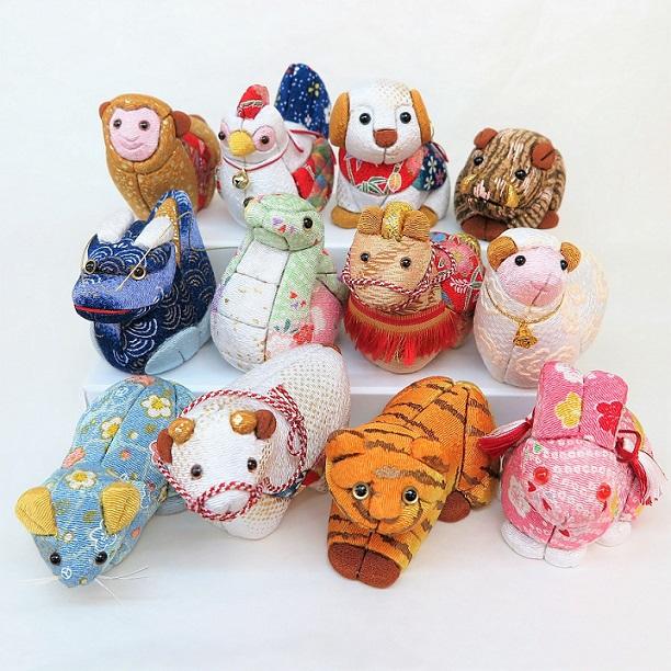 人形の久月　木目込み　手作りキット　およばれ 久月 木目込み手作りキット 『まめ兜五月飾り』 | 五月人形材料