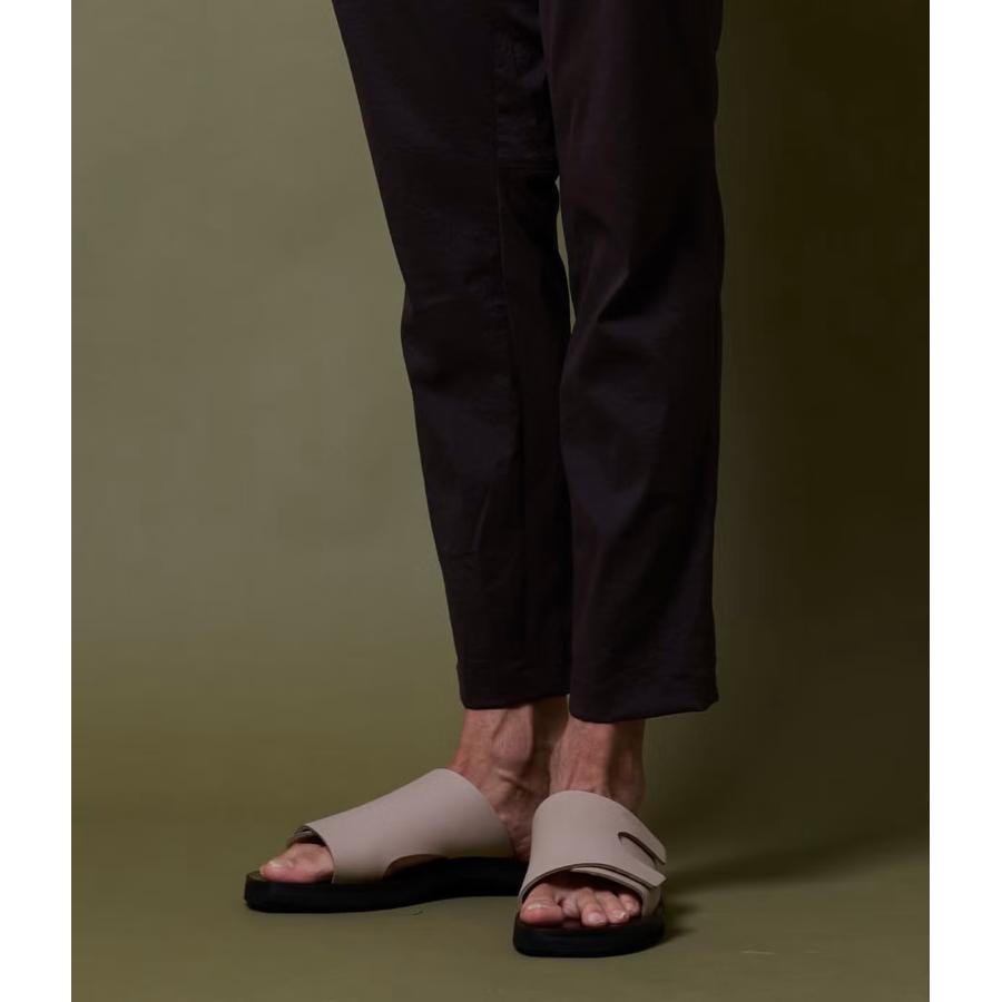unhashimoto / 1112610002 /VELCRO SANDAL/BEIGE