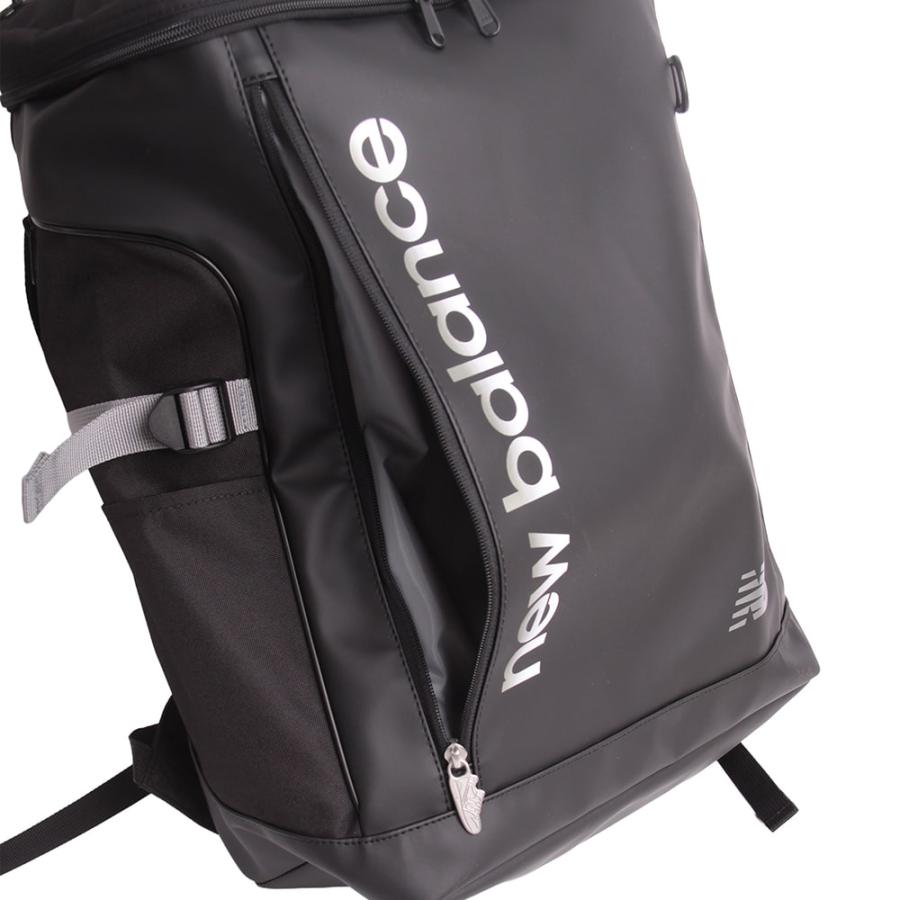 【NewBalance】グラデーションロゴ撥水ボックスリュック 32L AC9667Mの画像