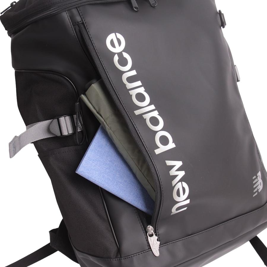 【NewBalance】グラデーションロゴ撥水ボックスリュック 32L AC9667Mの画像