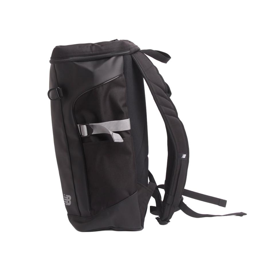 【NewBalance】グラデーションロゴ撥水ボックスリュック 32L AC9667Mの画像