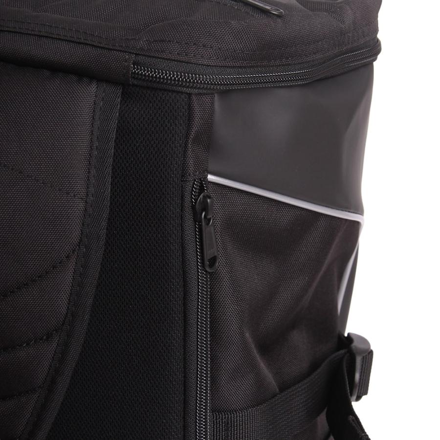 【NewBalance】撥水ボックスリュック 32L AC3545Hの画像