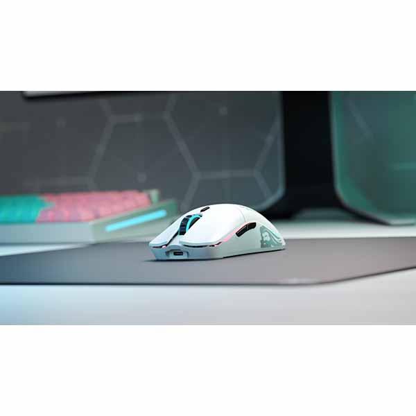 Glorious Model O Wireless - Matte White 有線でも利用可能な