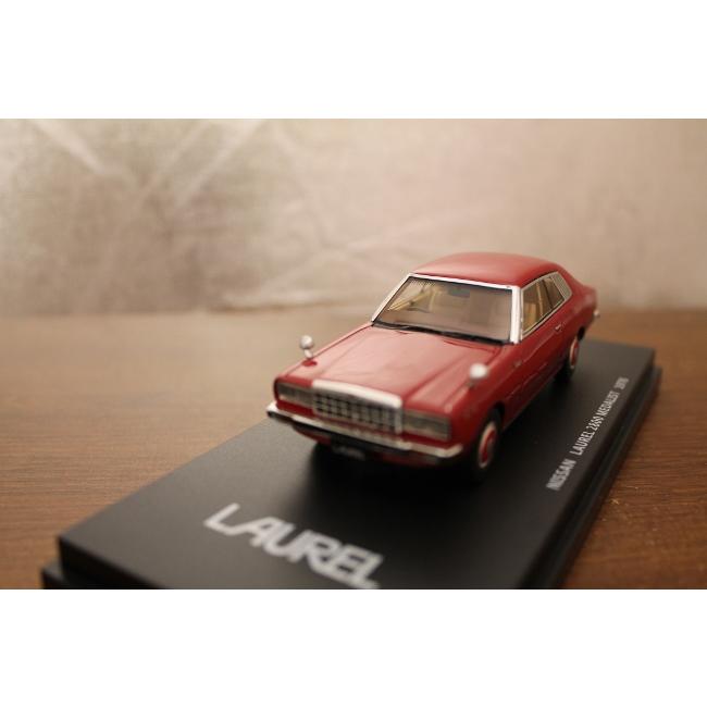 LA-X1/43 日産 ローレル 2ドアハードトップ 2800 メダリスト 1978 レッドメタリック L43070｜itempost