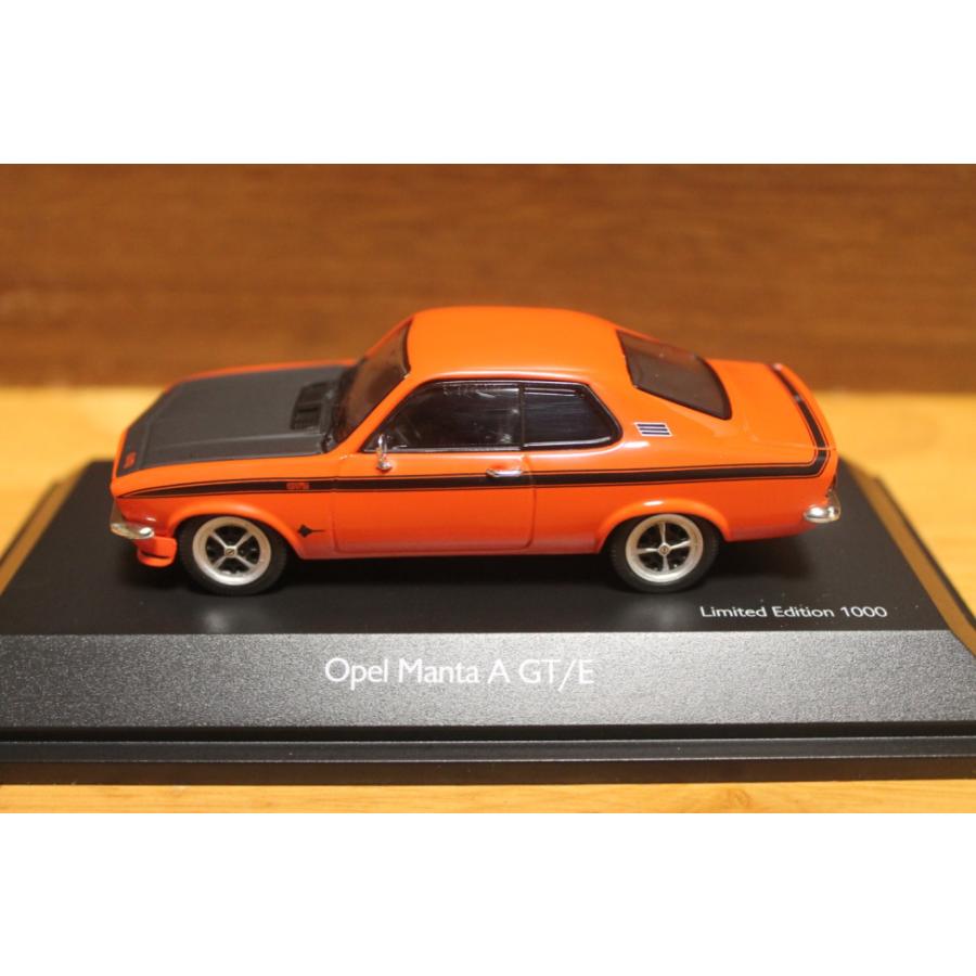 シュコー1/43　オペル　マンタA　GT/E　シグナルレッド　450344400