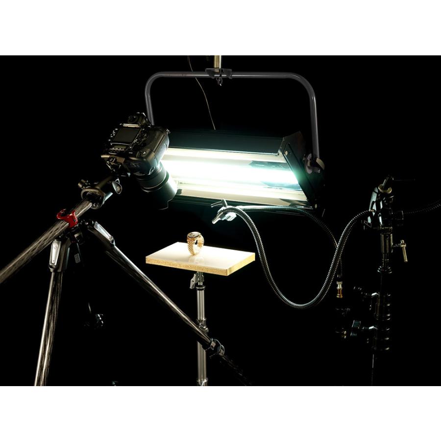 Manfrotto 055プロカーボンファイバー三脚3段 MT055CXPRO3の画像