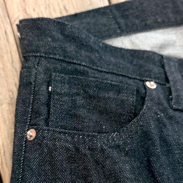濃紺美品毛羽立ちシルバーストーン大戦モデルw34革パッチ隠しリベットチェーン 濃紺美品毛羽立ちシルバーストーン大戦モデルw34革パッチ隠しリベット